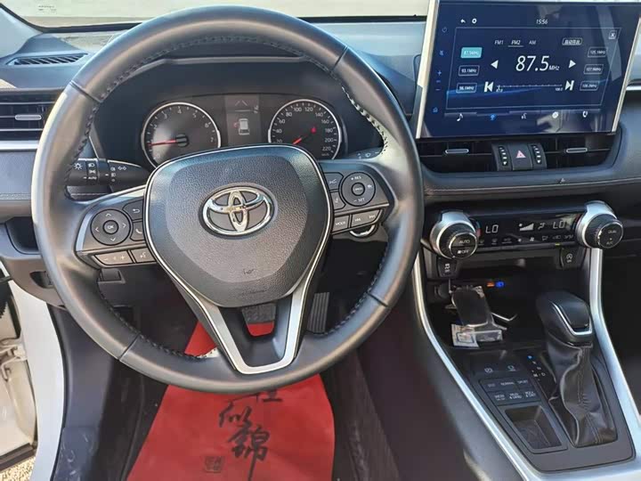 Фото 12 - Toyota Wildlander