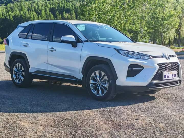 Фото 3 - Toyota Wildlander