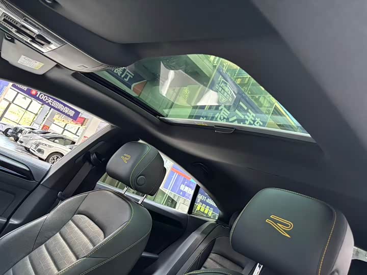 Фото 8 - Volkswagen CC