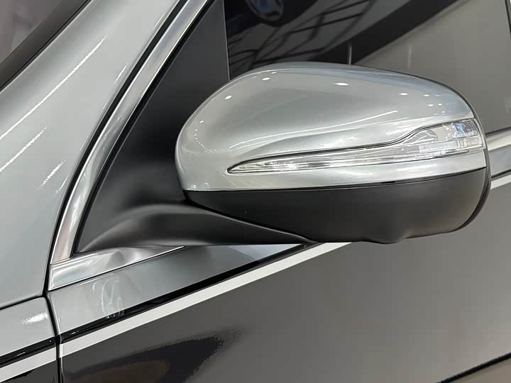 Фото 16 - Mercedes-Benz Maybach GLS