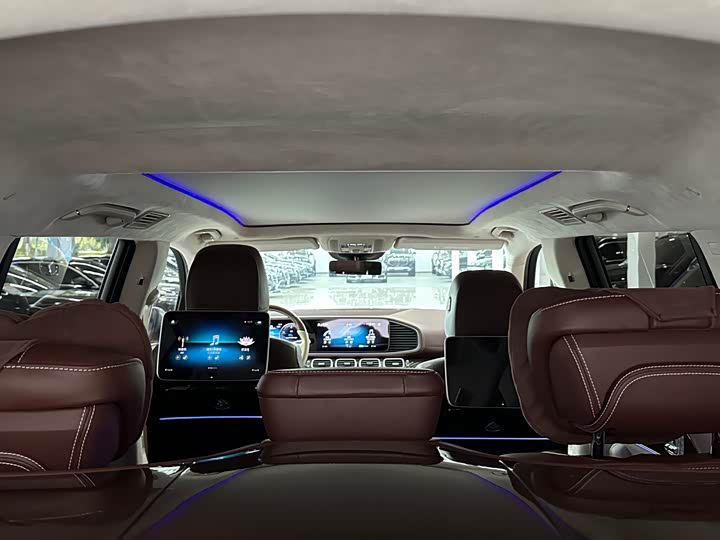 Фото 19 - Mercedes-Benz Maybach GLS