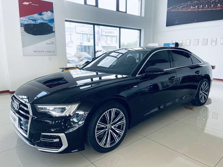 Фото 1 - Audi A6L