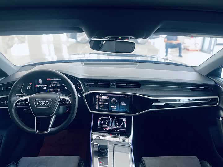 Фото 12 - Audi A6L