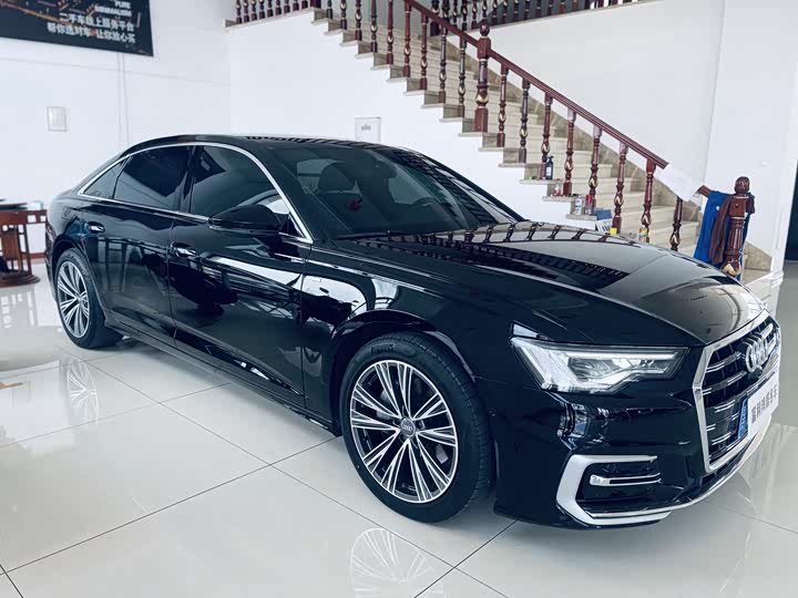 Фото 3 - Audi A6L