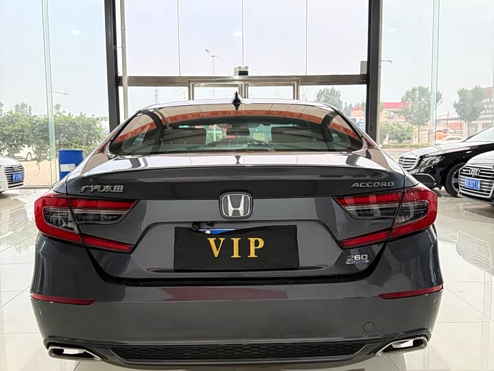 Фото 5 - Honda Accord