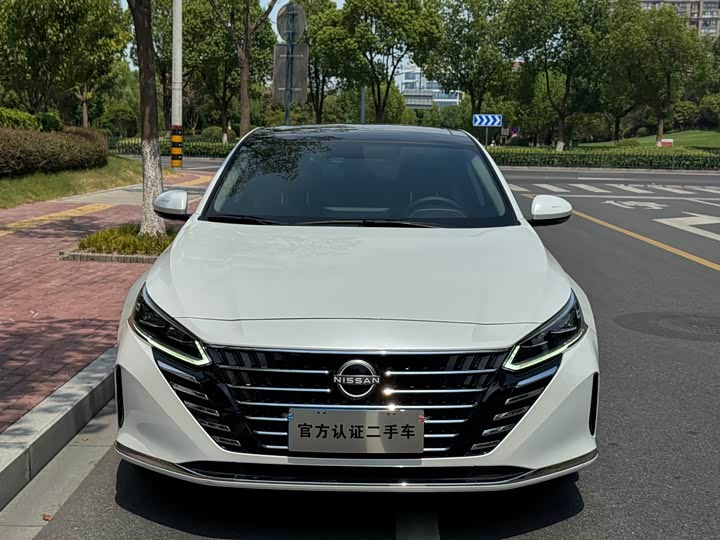 Фото 2 - Nissan Teana