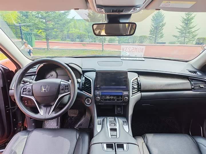 Фото 11 - Honda Avancier