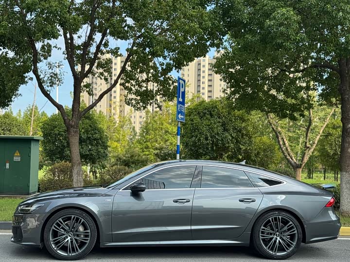 Фото 3 - Audi A7