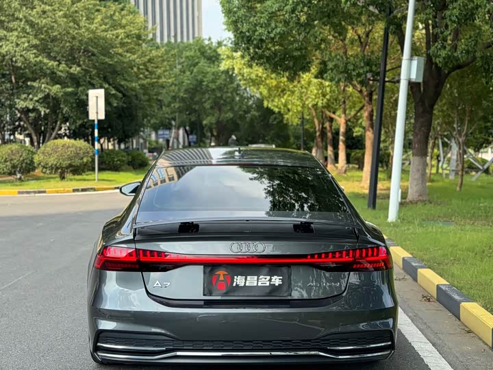 Фото 5 - Audi A7