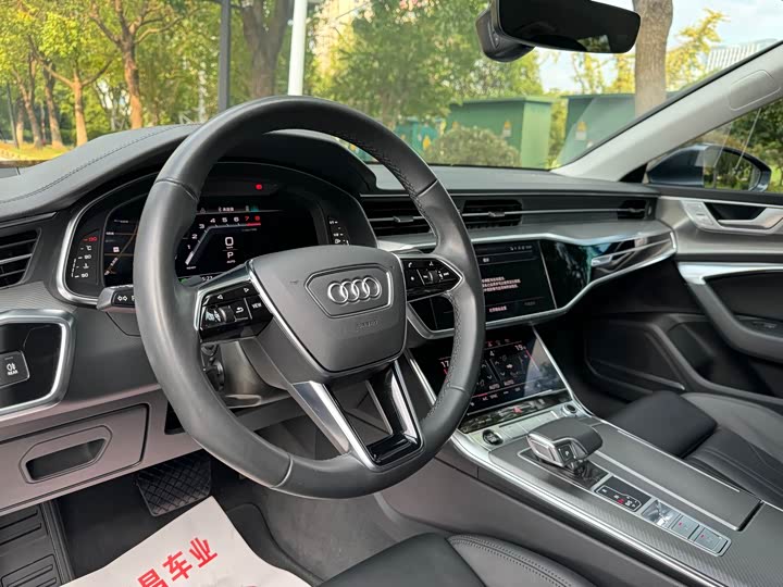 Фото 7 - Audi A7