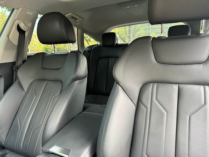 Фото 8 - Audi A7