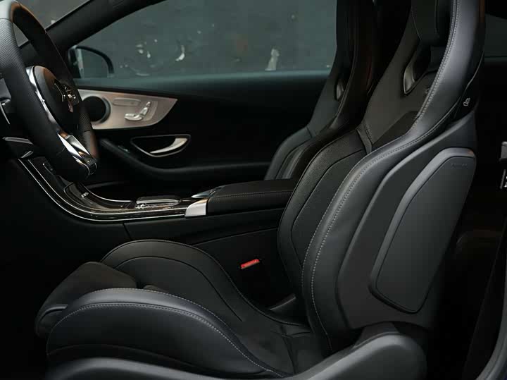 Фото 12 - Mercedes-Benz C-Class AMG