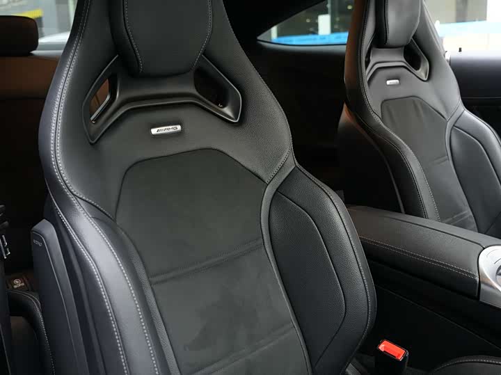 Фото 9 - Mercedes-Benz C-Class AMG