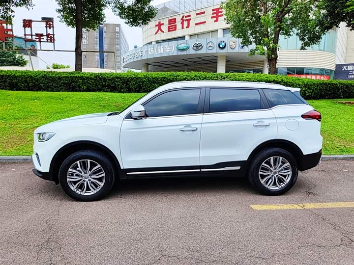 Фото 3 - Geely Atlas