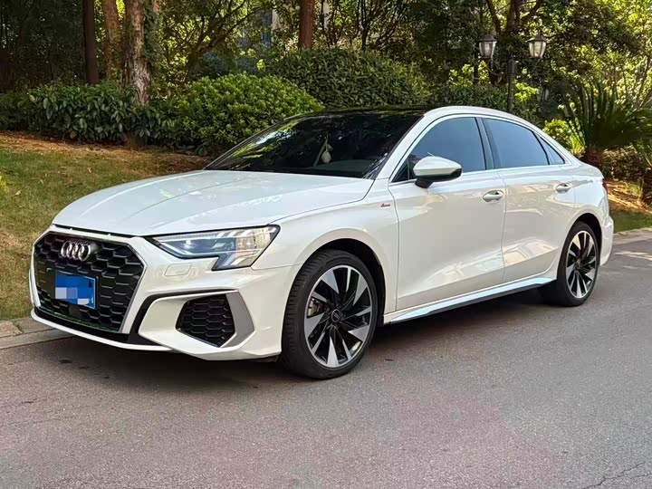 Фото 1 - Audi A3