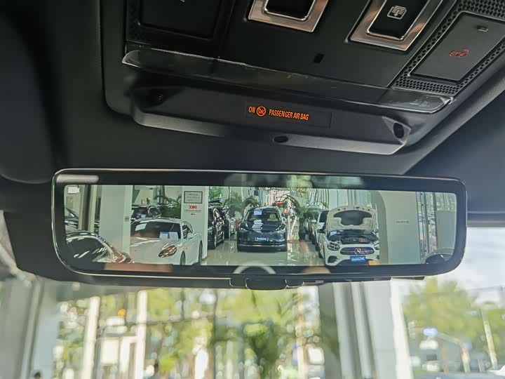 Фото 11 - Land Rover Defender