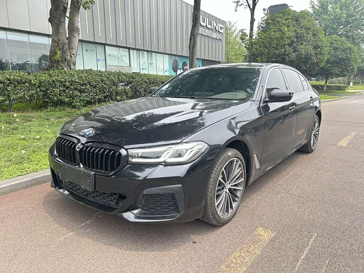 Фото 1 - BMW 5 Series