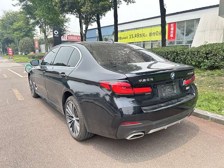 Фото 9 - BMW 5 Series