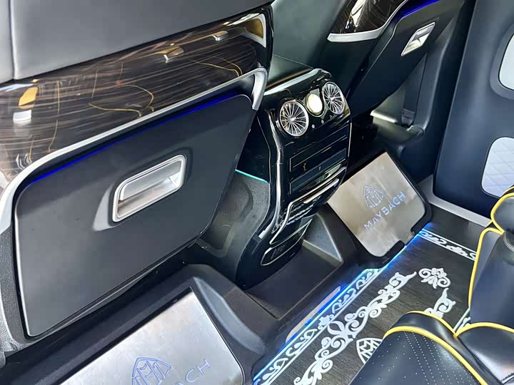 Фото 13 - Mercedes-Benz Vito