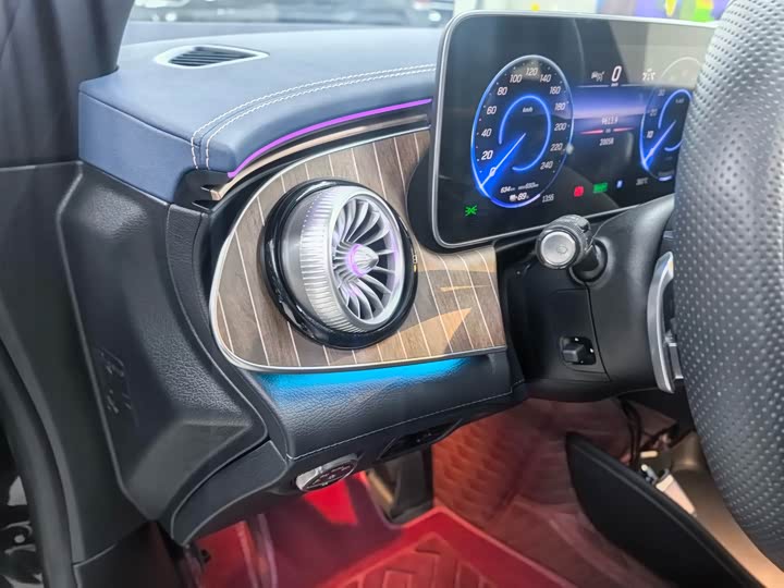 Фото 16 - Mercedes-Benz EQE