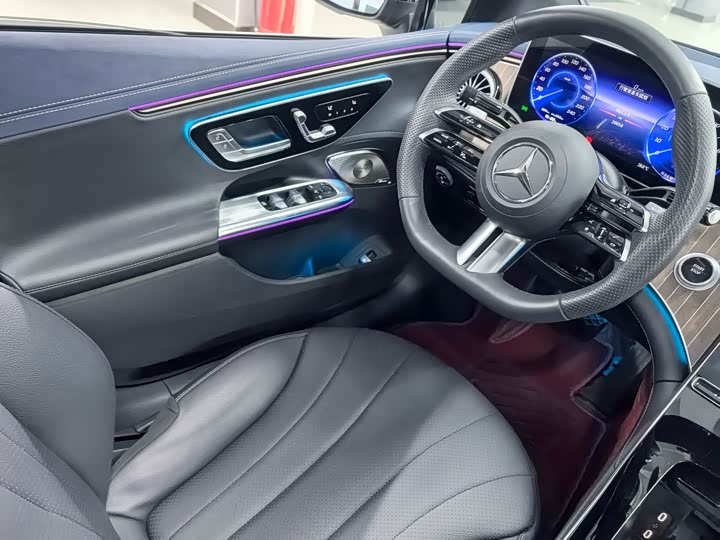 Фото 22 - Mercedes-Benz EQE