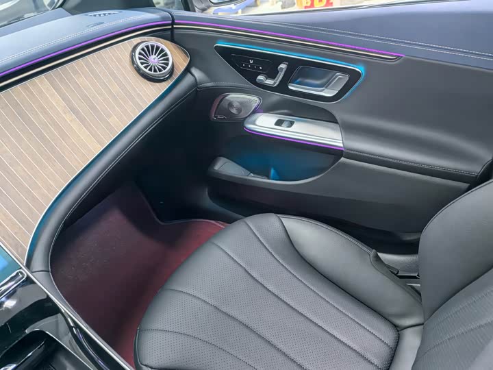 Фото 25 - Mercedes-Benz EQE