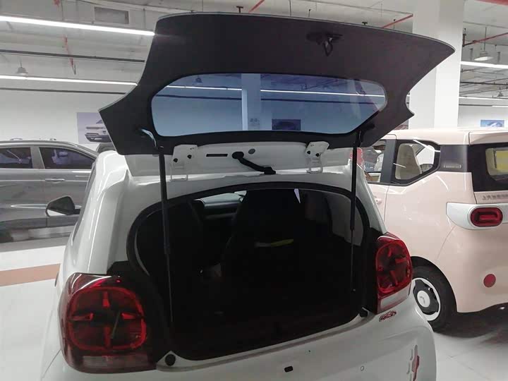 Фото 19 - Roewe Clever