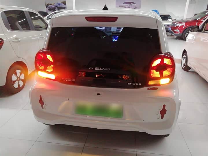 Фото 6 - Roewe Clever