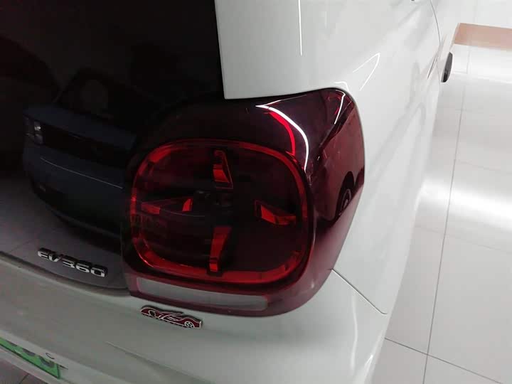 Фото 8 - Roewe Clever