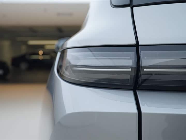 Фото 12 - LiXiang L9