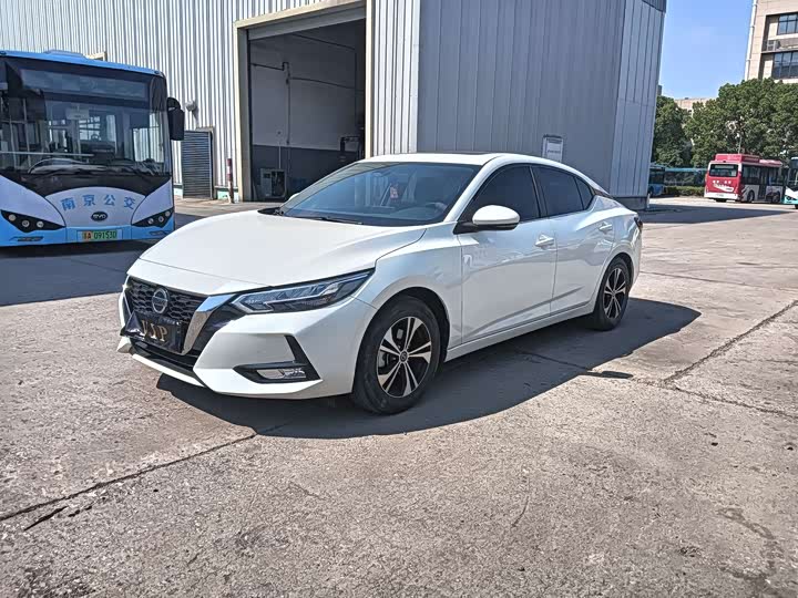 Фото 1 - Nissan Sylphy