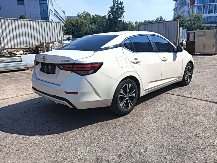 Фото 13 - Nissan Sylphy
