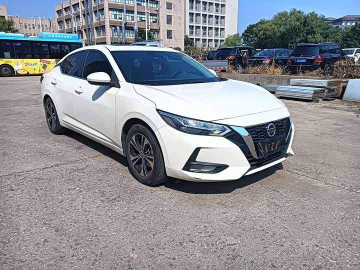 Фото 3 - Nissan Sylphy