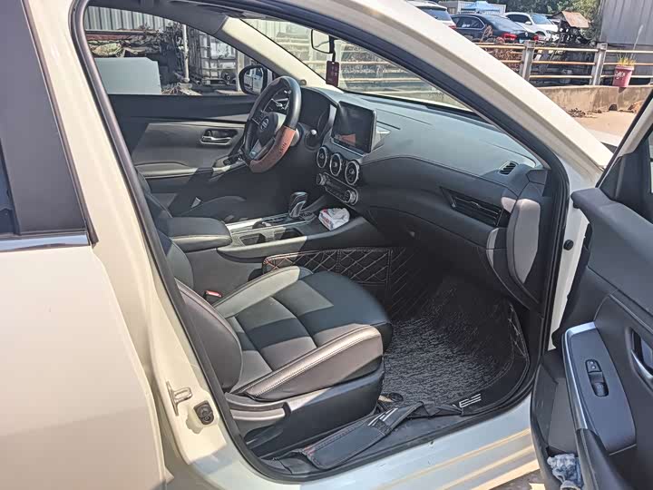 Фото 7 - Nissan Sylphy