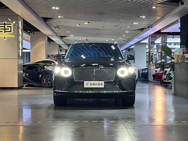 Фото 2 - Bentley Bentayga