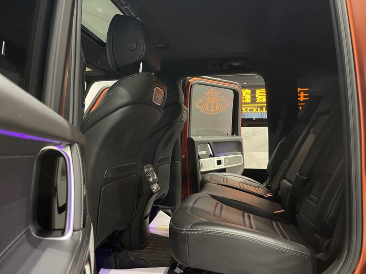 Фото 12 - Mercedes-Benz G-Class