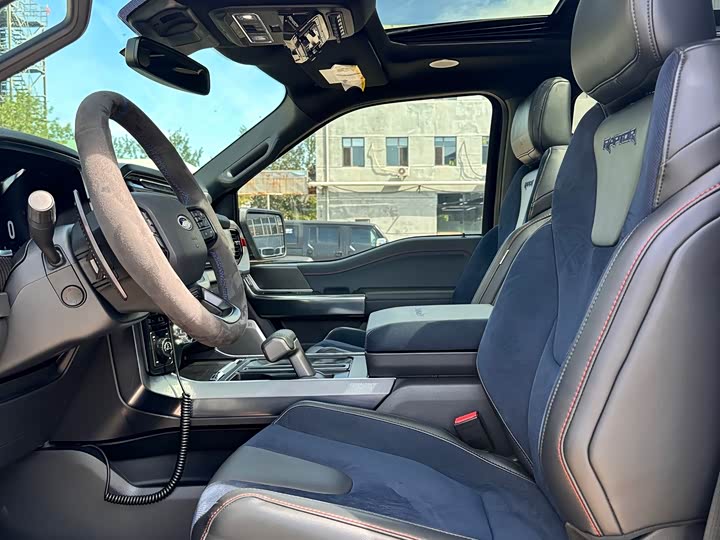 Фото 14 - Ford F-150 Raptor