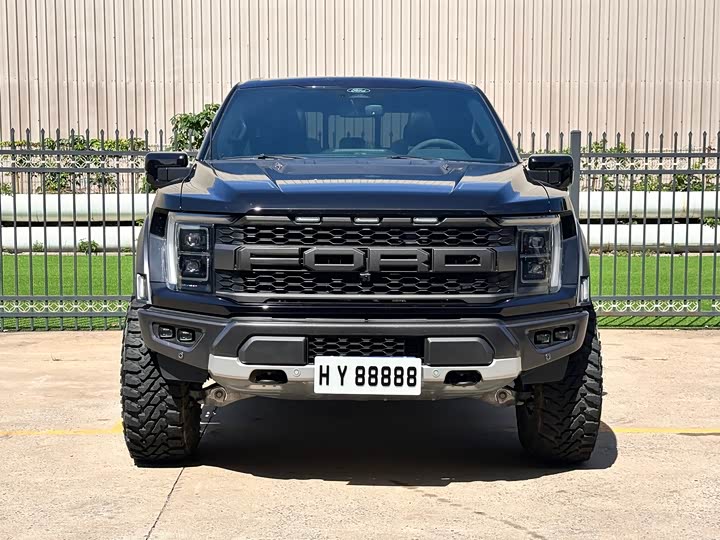 Фото 2 - Ford F-150 Raptor
