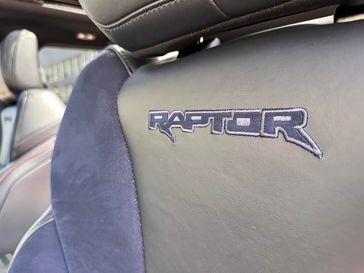 Фото 24 - Ford F-150 Raptor