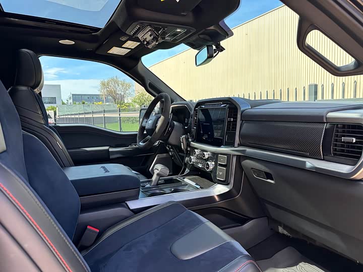 Фото 30 - Ford F-150 Raptor