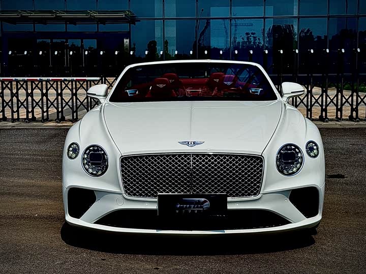 Фото 2 - Bentley Continental GT