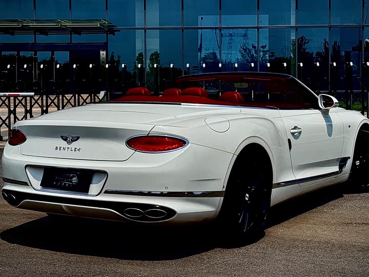 Фото 6 - Bentley Continental GT