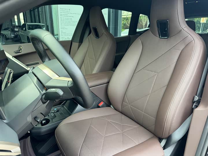 Фото 11 - BMW iX