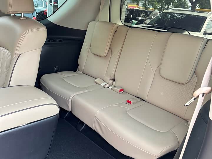 Фото 16 - Nissan Armada