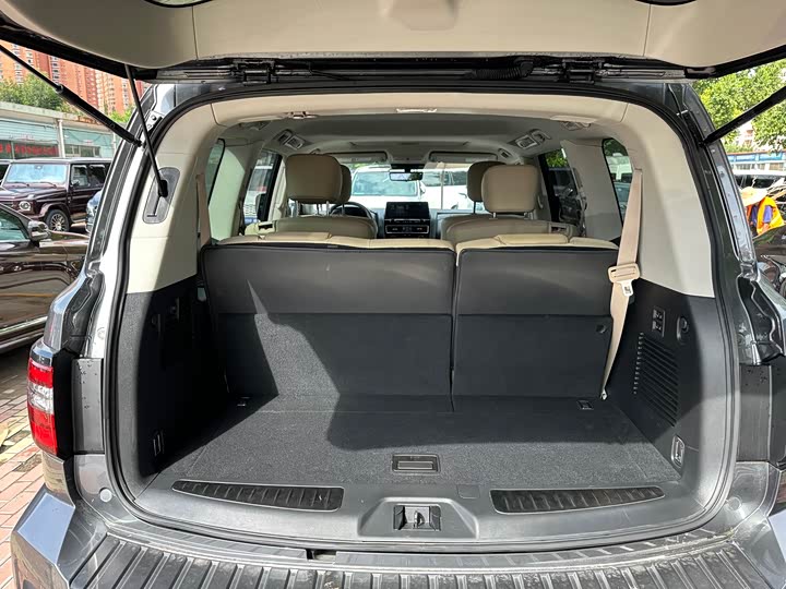 Фото 17 - Nissan Armada