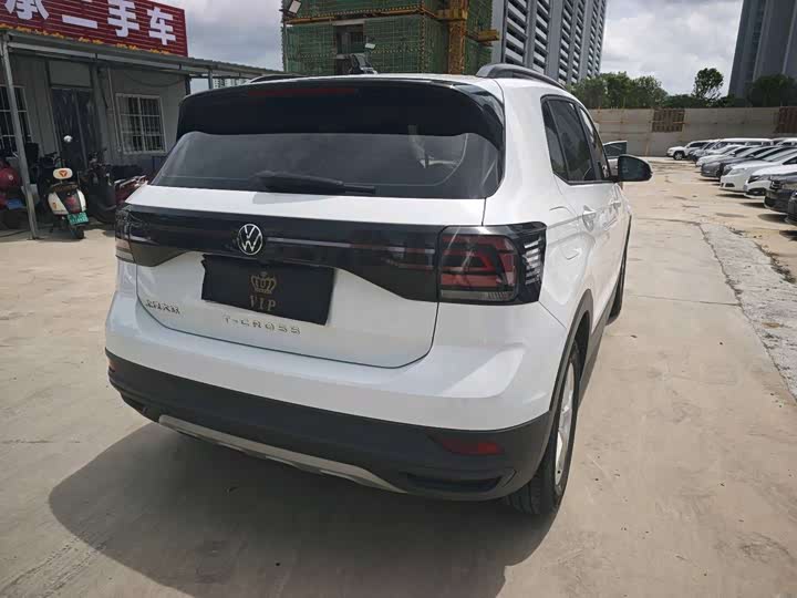 Фото 6 - Volkswagen T-Cross