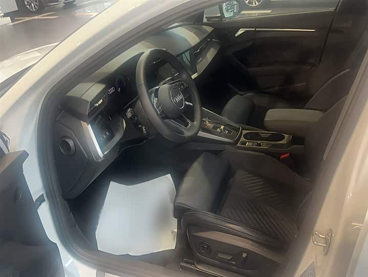 Фото 17 - Audi A3