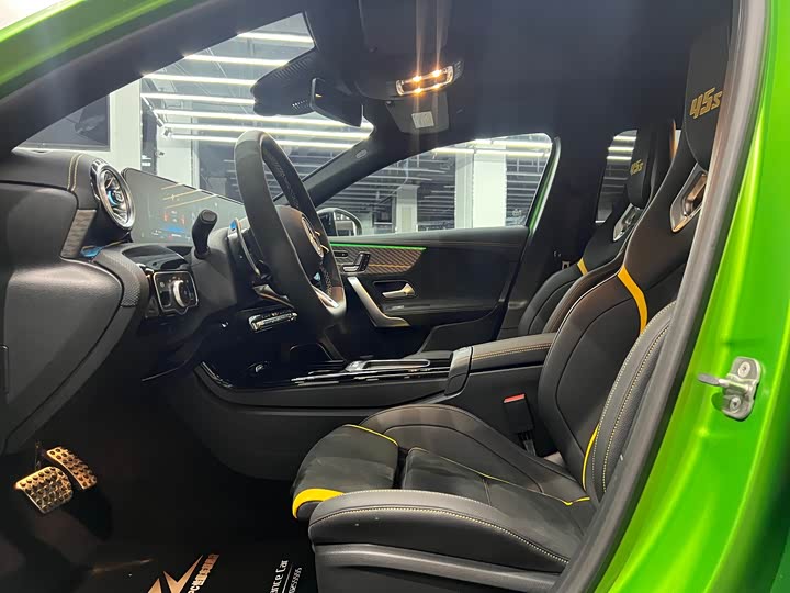 Фото 7 - Mercedes-Benz A-Class AMG