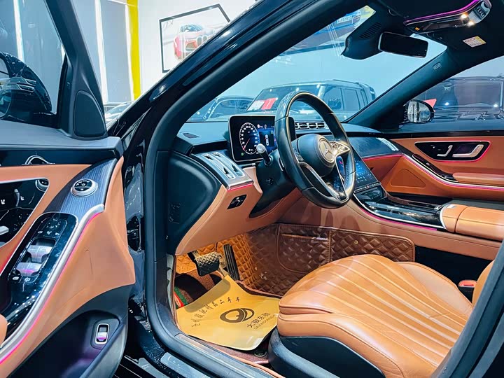 Фото 4 - Mercedes-Benz S-Class