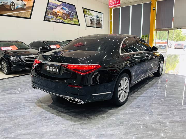 Фото 7 - Mercedes-Benz S-Class